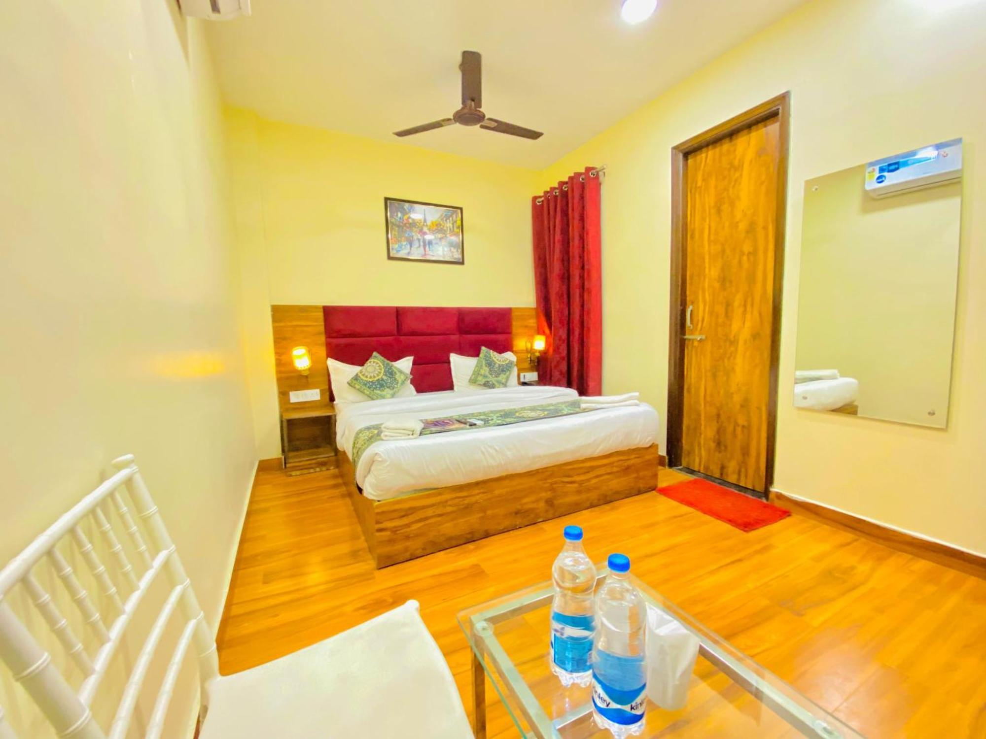 Hotel Holiday First 300 Meter From Golden Temple Amritsar Dış mekan fotoğraf
